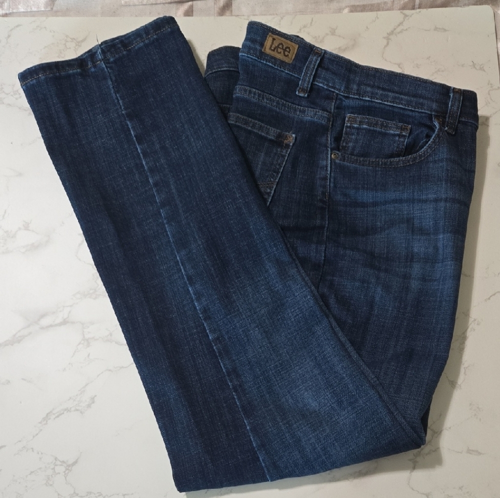 Lee Blue Straight Jeans Classic Style